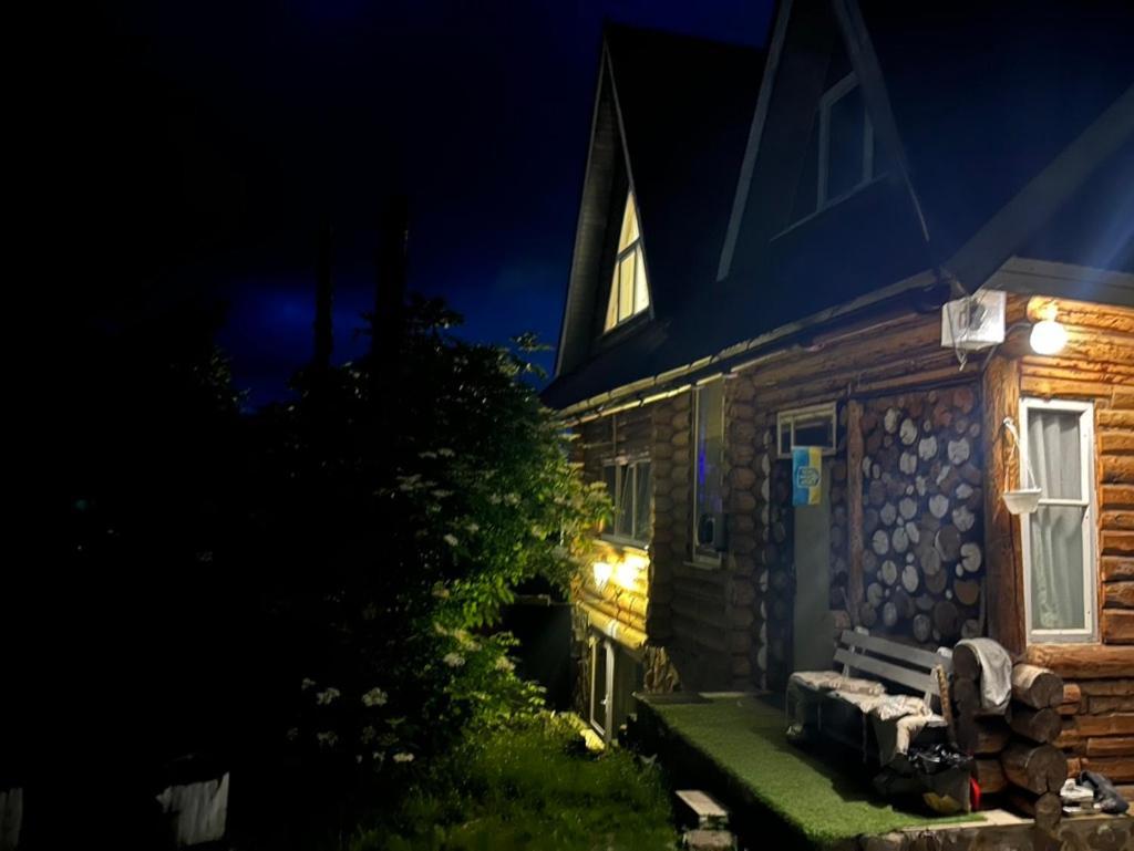 Hotel Piatkovskiy Pilipets Dış mekan fotoğraf